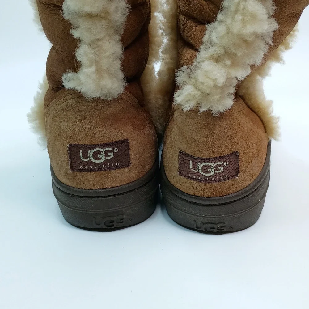 UGG Nightfall Boots Women Size 7 Chestnut Sheepskin Shearling 5359